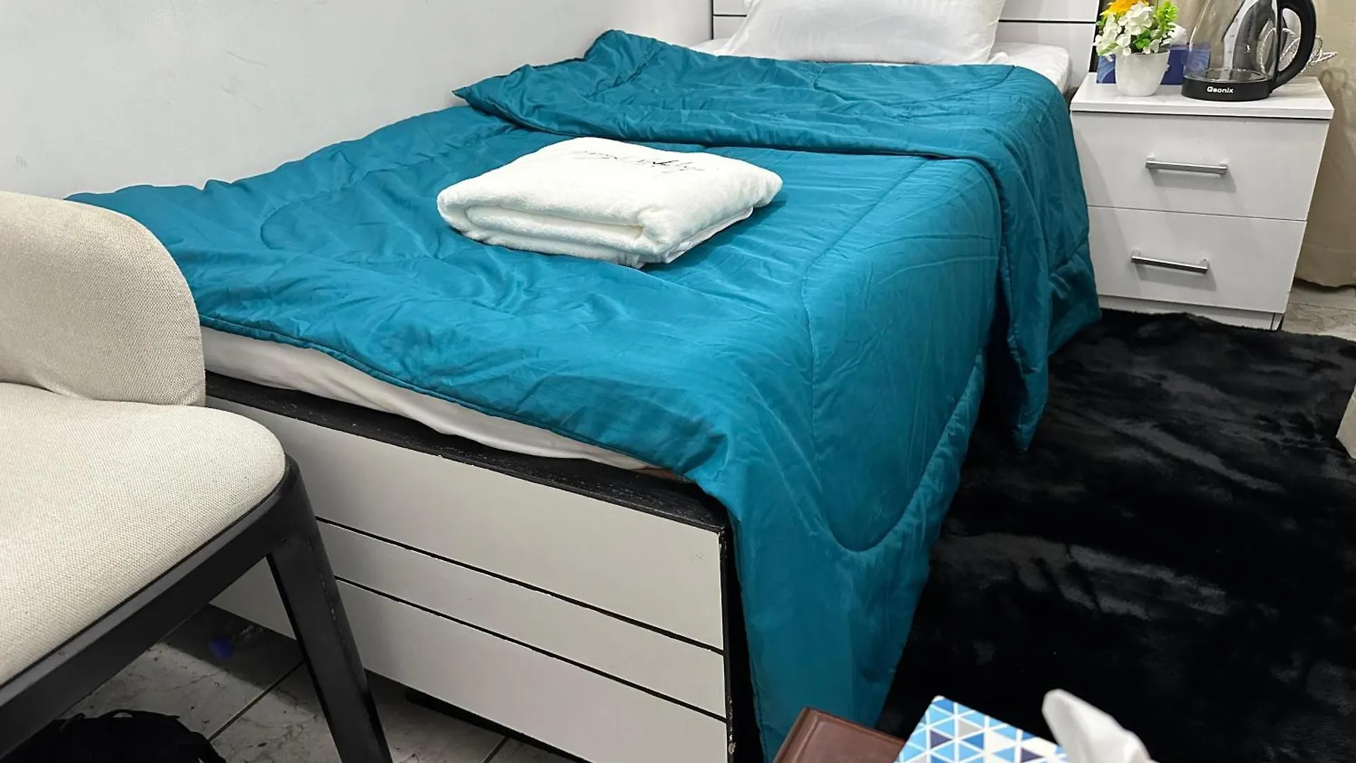 Abu Dhabi Phenomenal Hostel