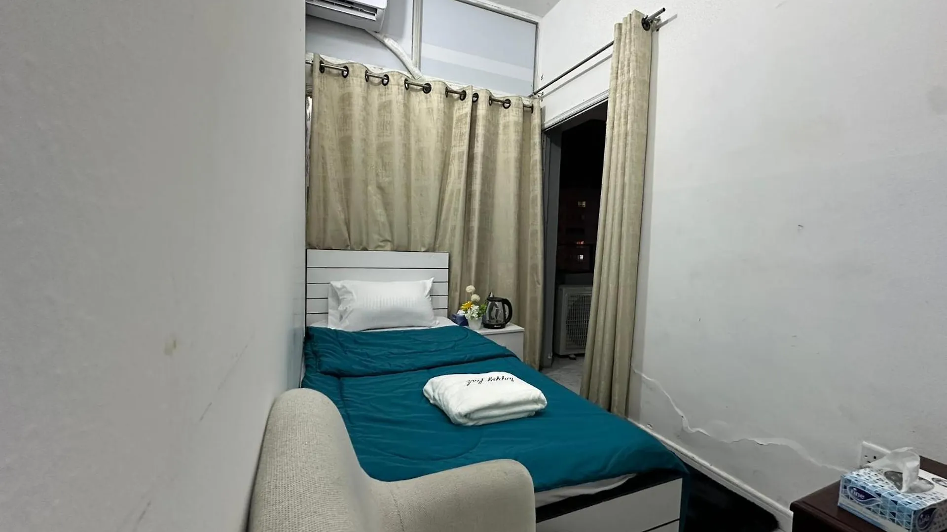 Abu Dhabi Phenomenal Hostel
