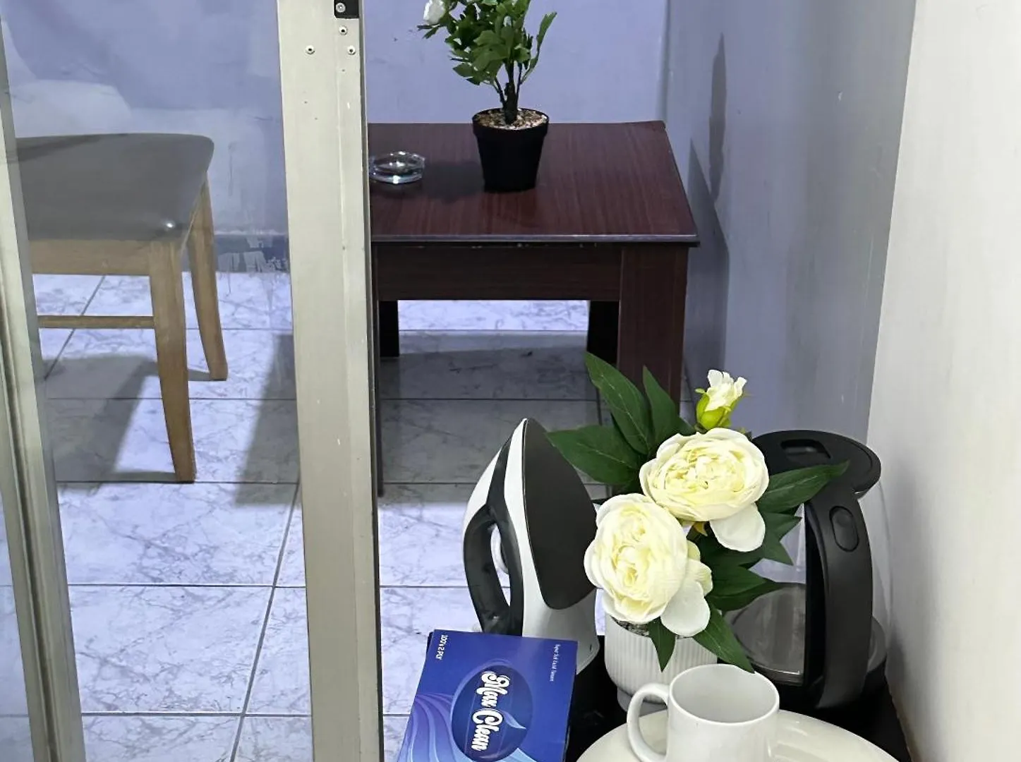 Abu Dhabi Phenomenal Hostel  Αμπού Ντάμπι